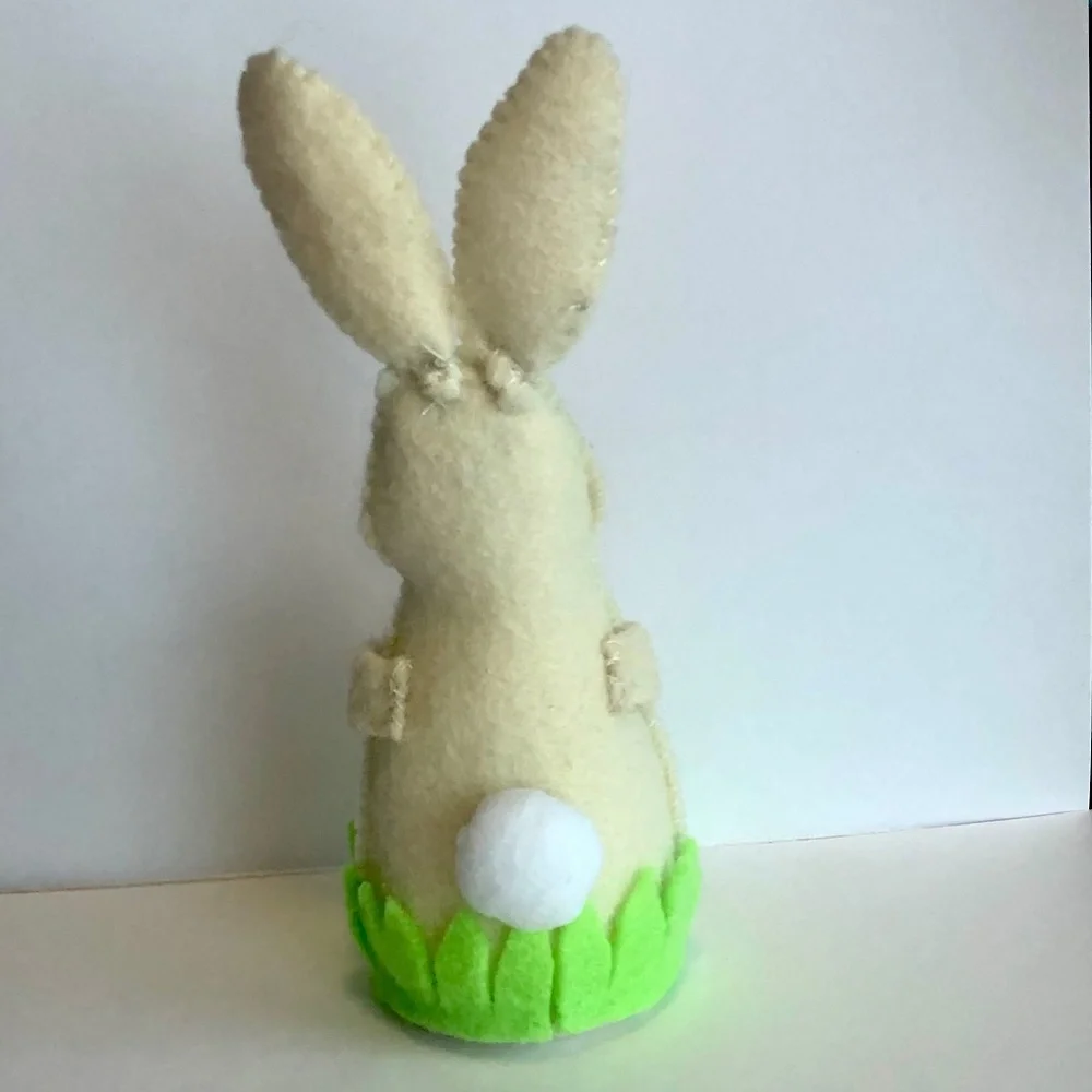 Bunny art doll holding yellow roses hand-sewn handmade heart